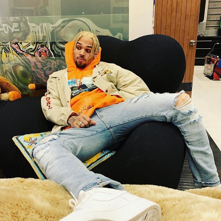 Chris Brown Shows Off New Blonde Braided Hair Style (Photos)