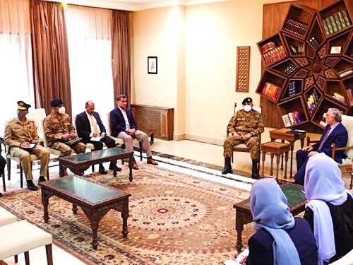 Gen Qamar Discusses Afghan Peace with Ghani